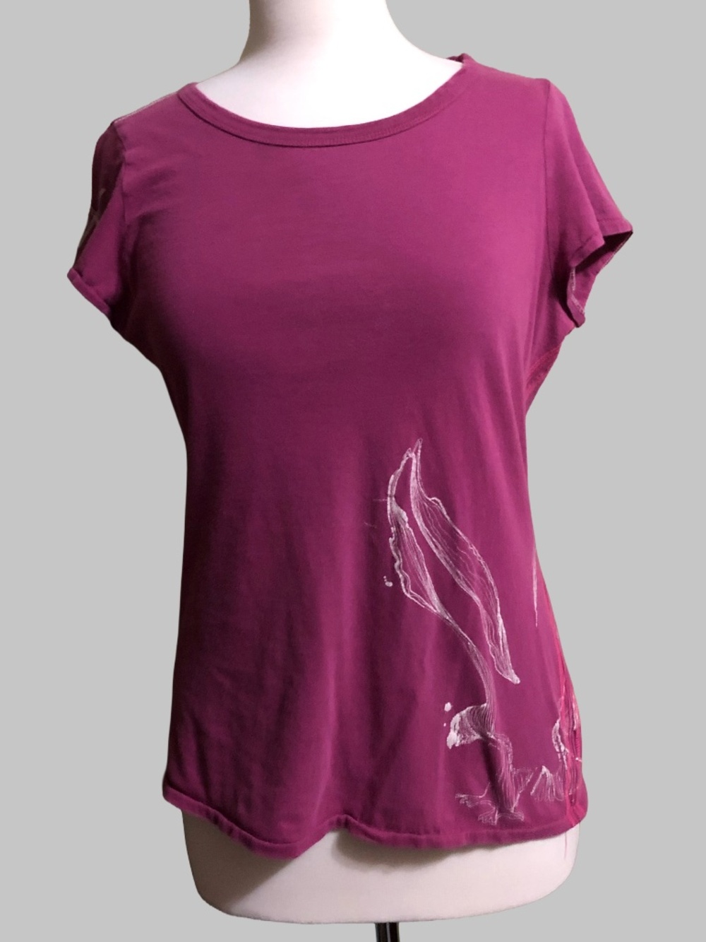 American Eagle Outfitters Magenta Graphic T Shirt Large Cotton Purple Crew Neck